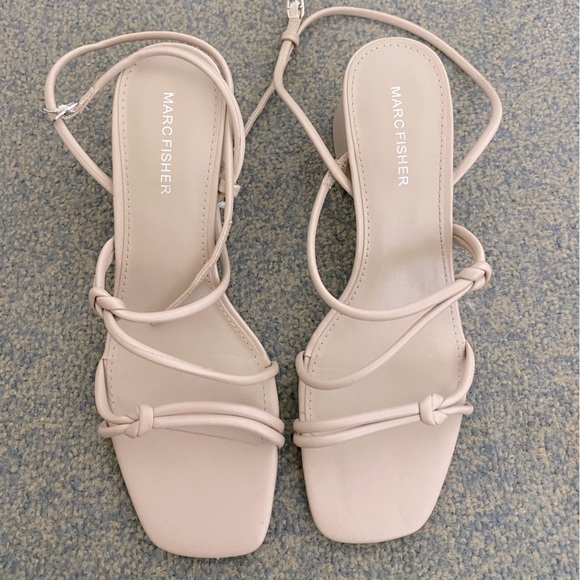 Marc Fisher Shoes - light tan strapy heels